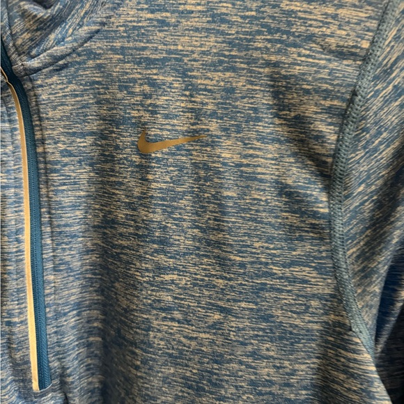 Nike Running Pullover - Picture 2 of 4
